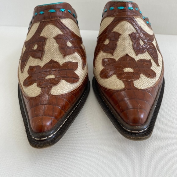 Donald J.Pliner Western Couture Collection Slides - Picture 5 of 7